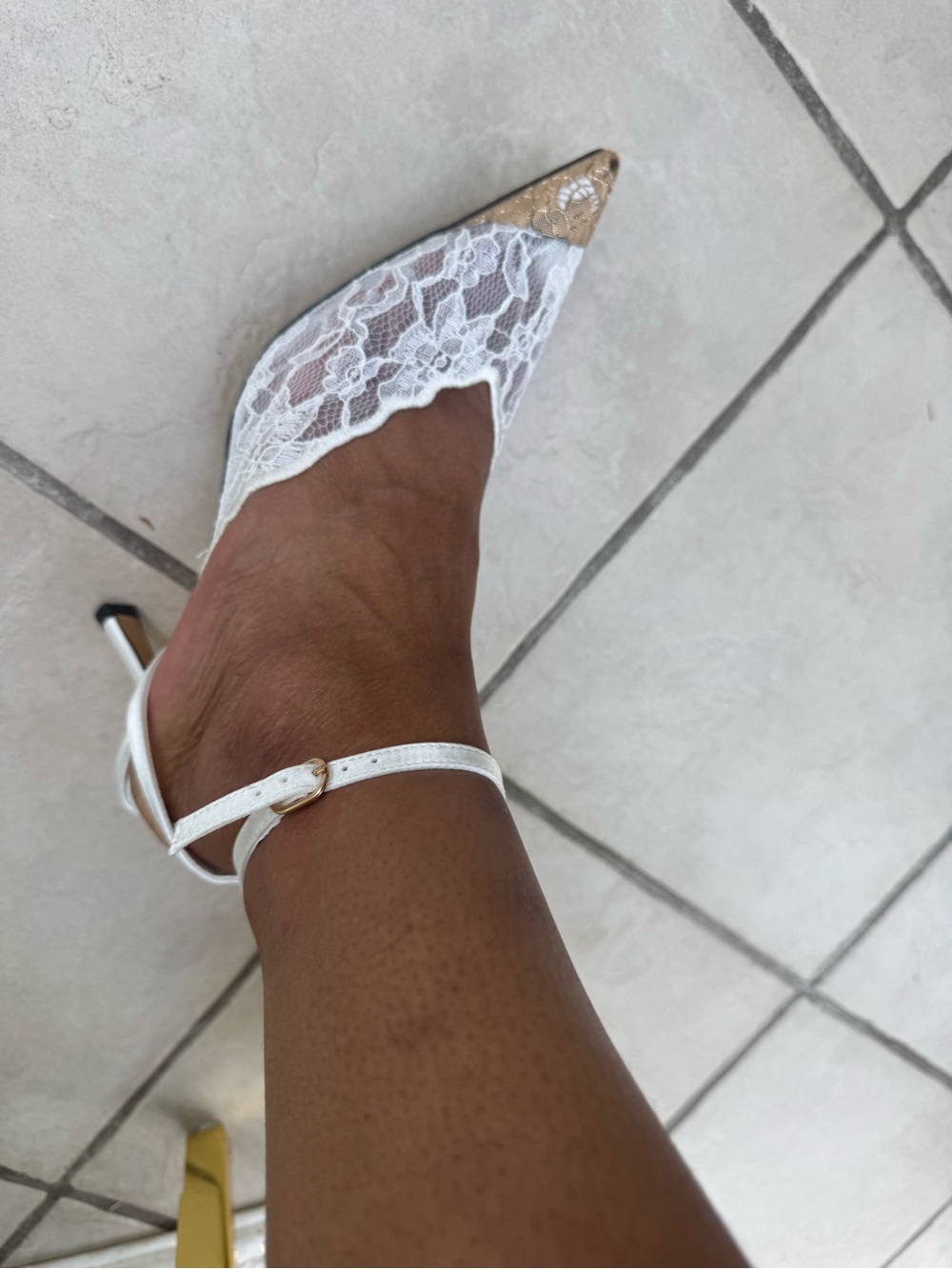 Jimmy Choo White Lace Slingback Pointed Toe Heels - Picture 8 of 9
